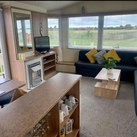 8 Berth 3 Bed Caravan Golden Palm Ml9 Chapel Saint Leonards Exterior foto