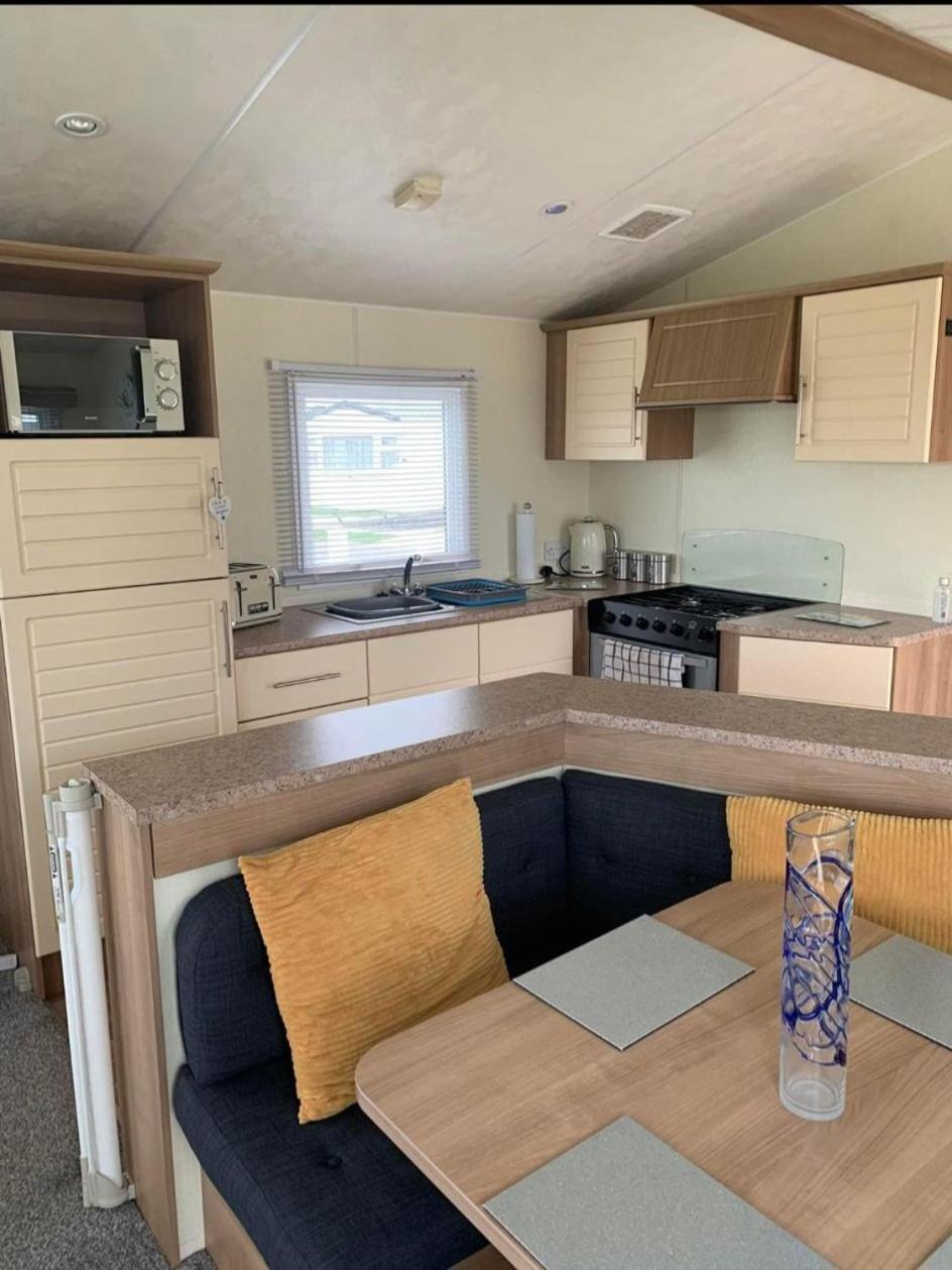 8 Berth 3 Bed Caravan Golden Palm Ml9 Chapel Saint Leonards Exterior foto