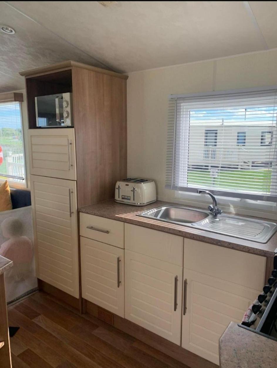 8 Berth 3 Bed Caravan Golden Palm Ml9 Chapel Saint Leonards Exterior foto